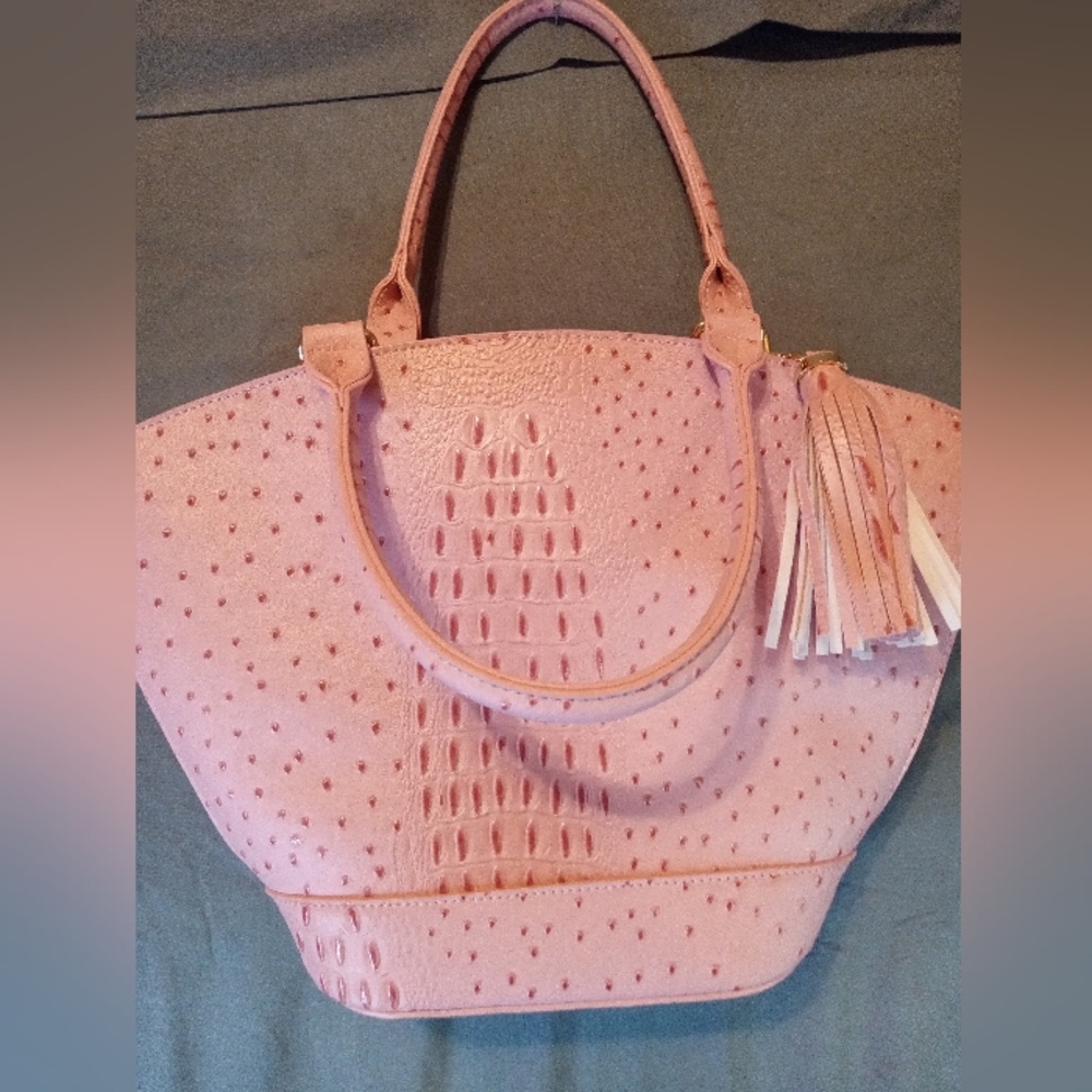 Elegant Cato Faux Ostrich Fan Shape Pink Tote Bag